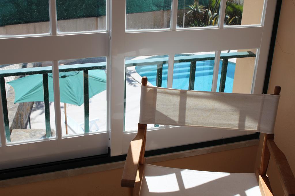 Azenhas Apartment *
